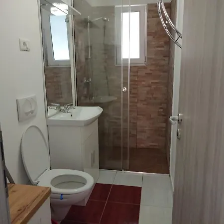 Apartments Pomer