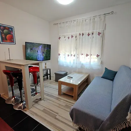 Apartments Pomer Appartamento *