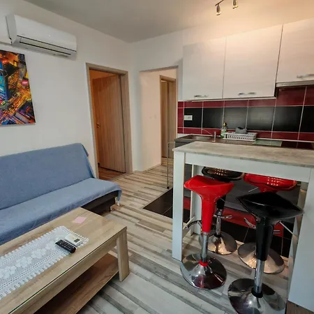 Apartments Pomer Appartamento *